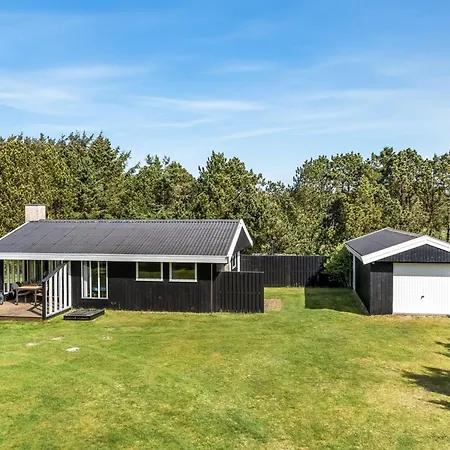 Star - 600m From The Sea By Interhome *